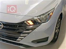 نيسان فيرسا